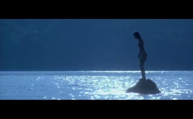 Annie Galipeau in Grey Owl, photo 10