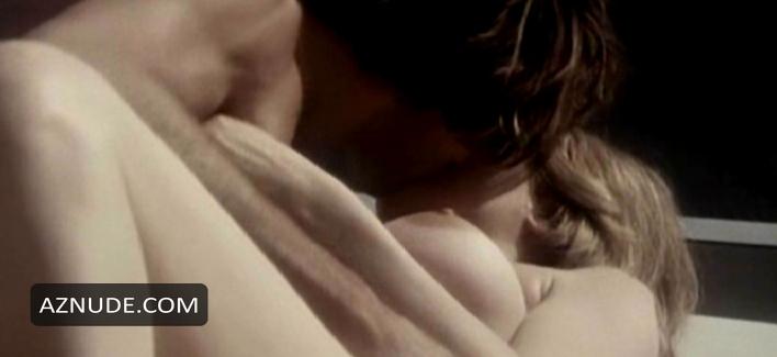 Edwige Fenech in Cattivi Pensieri, photo 12