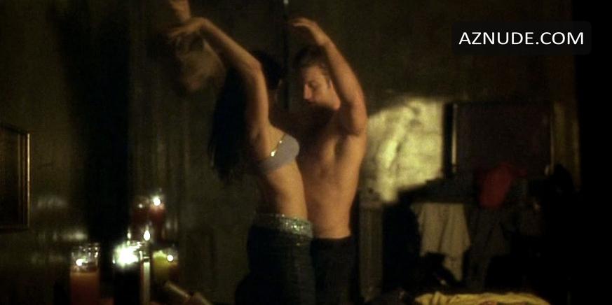 Mia Kirshner in Speed of Life, photo 4