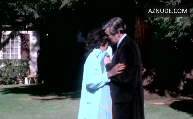 Tanya Boyd in Black Shampoo, photo 1