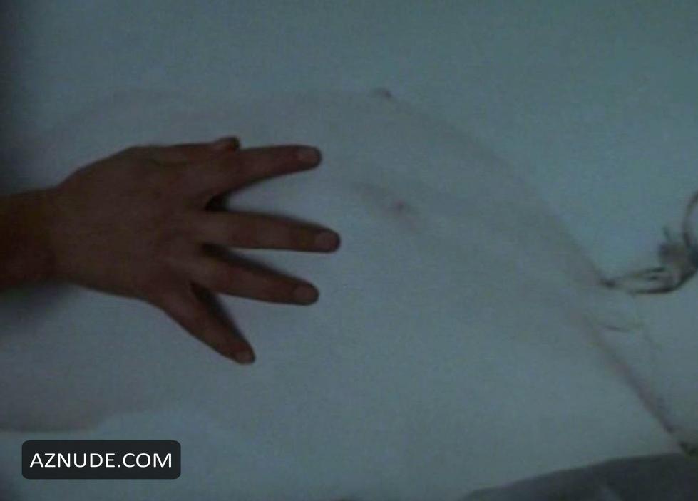 Emmanuelle Seigner in Backstage, photo 7