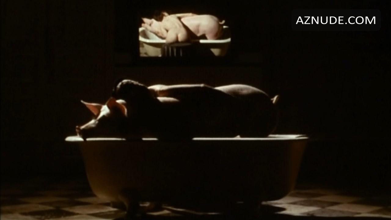 Polly Walker in 81/2 Women, photo 57