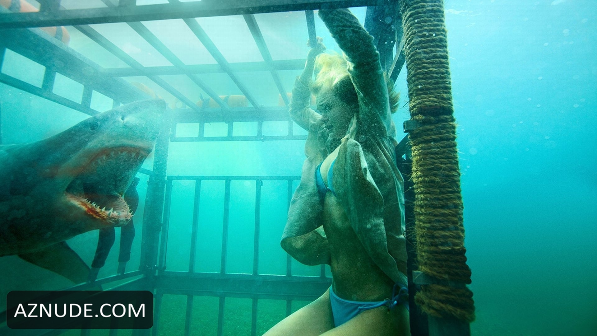 Sara Paxton in Shark Night 3d, photo 21