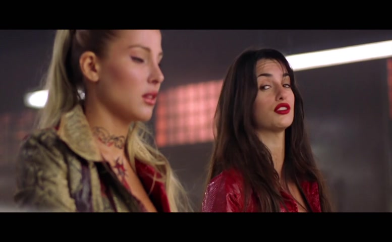 Penelope Cruz in Don't Tempt Me, photo 11