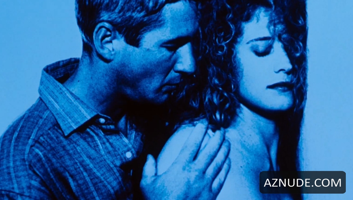 Nancy Travis in Internal Affairs, photo 6