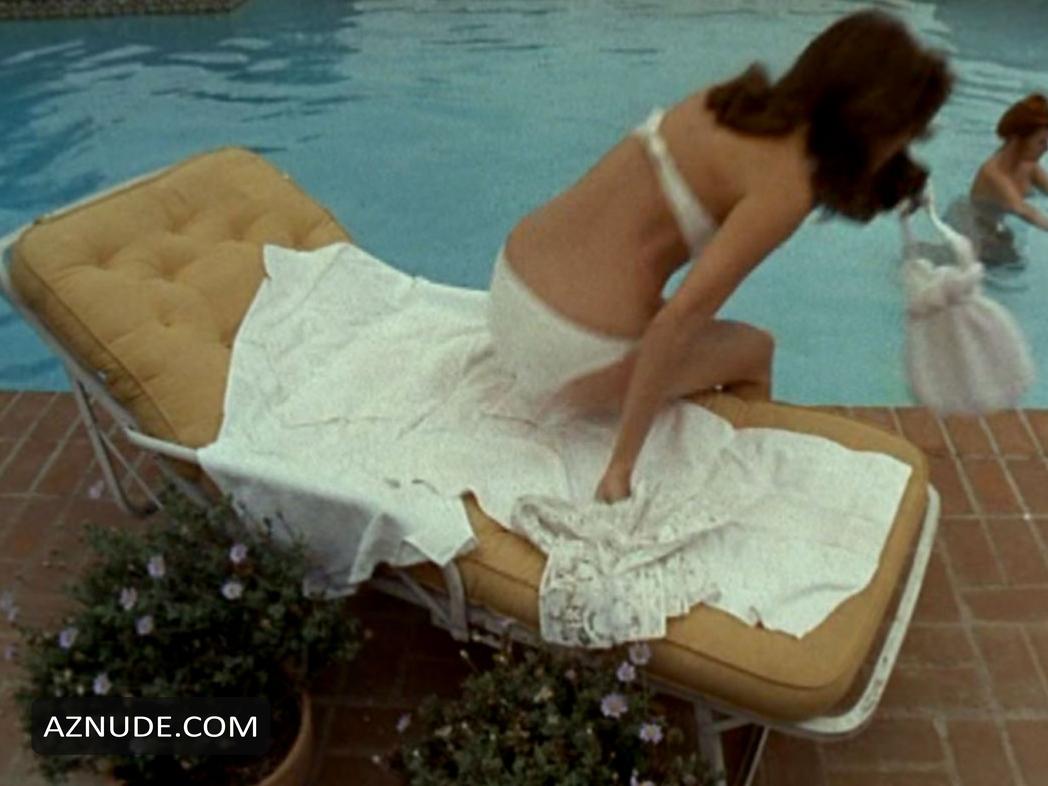 Jaclyn Smith in Charlie's Angels, photo 13