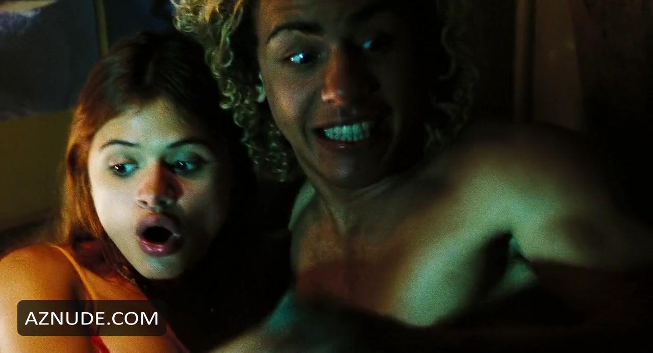 Melonie Diaz in Lords Of Dogtown, photo 16