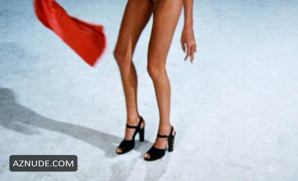 Susan Stewart in The First Nudie Musical, photo 1