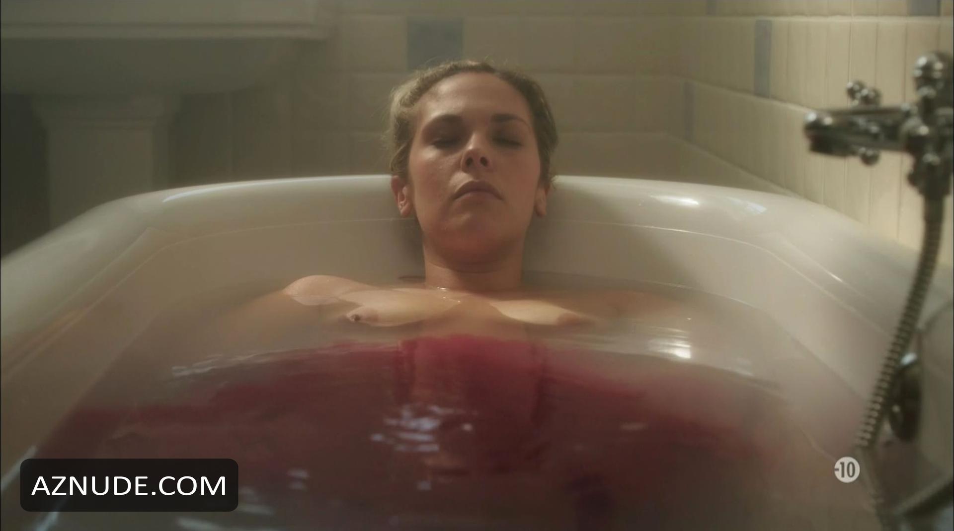 Alysson Paradis in Q.i., photo 1