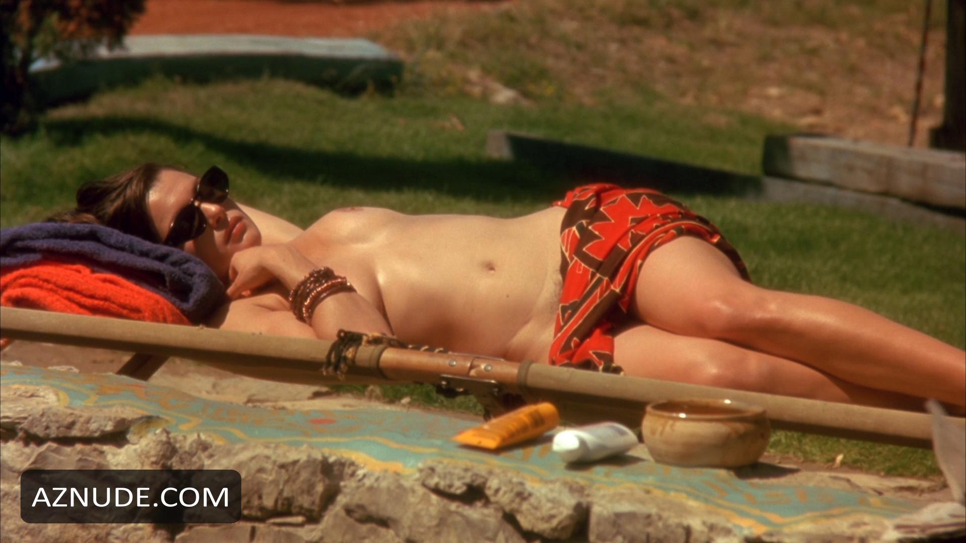 Rachel Weisz in Stealing Beauty, photo 23
