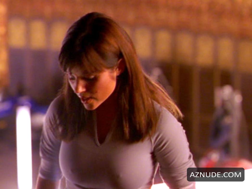 Tiffani-Amber Thiessen in Fastlane, photo 8