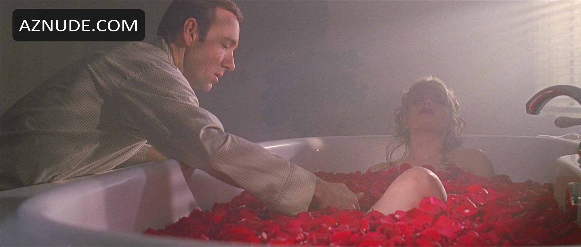 Mena Suvari in American Beauty, photo 30