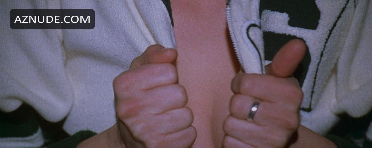 Mena Suvari in American Beauty, photo 8