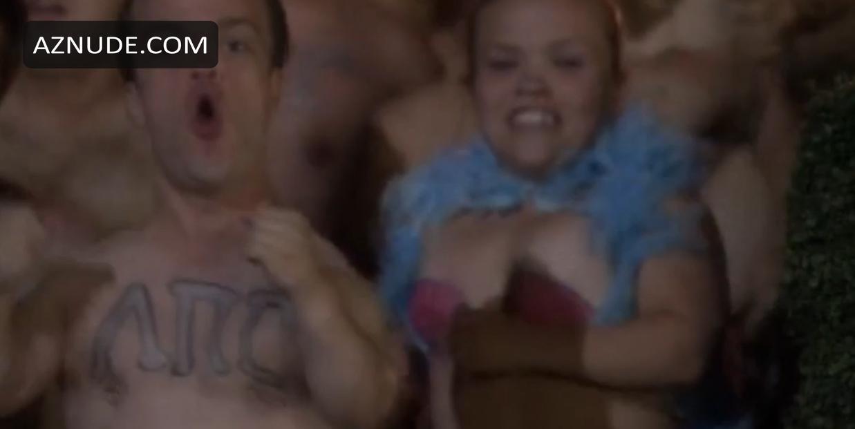 Mika Winkler in American Pie Presents The Naked Mile, photo 7