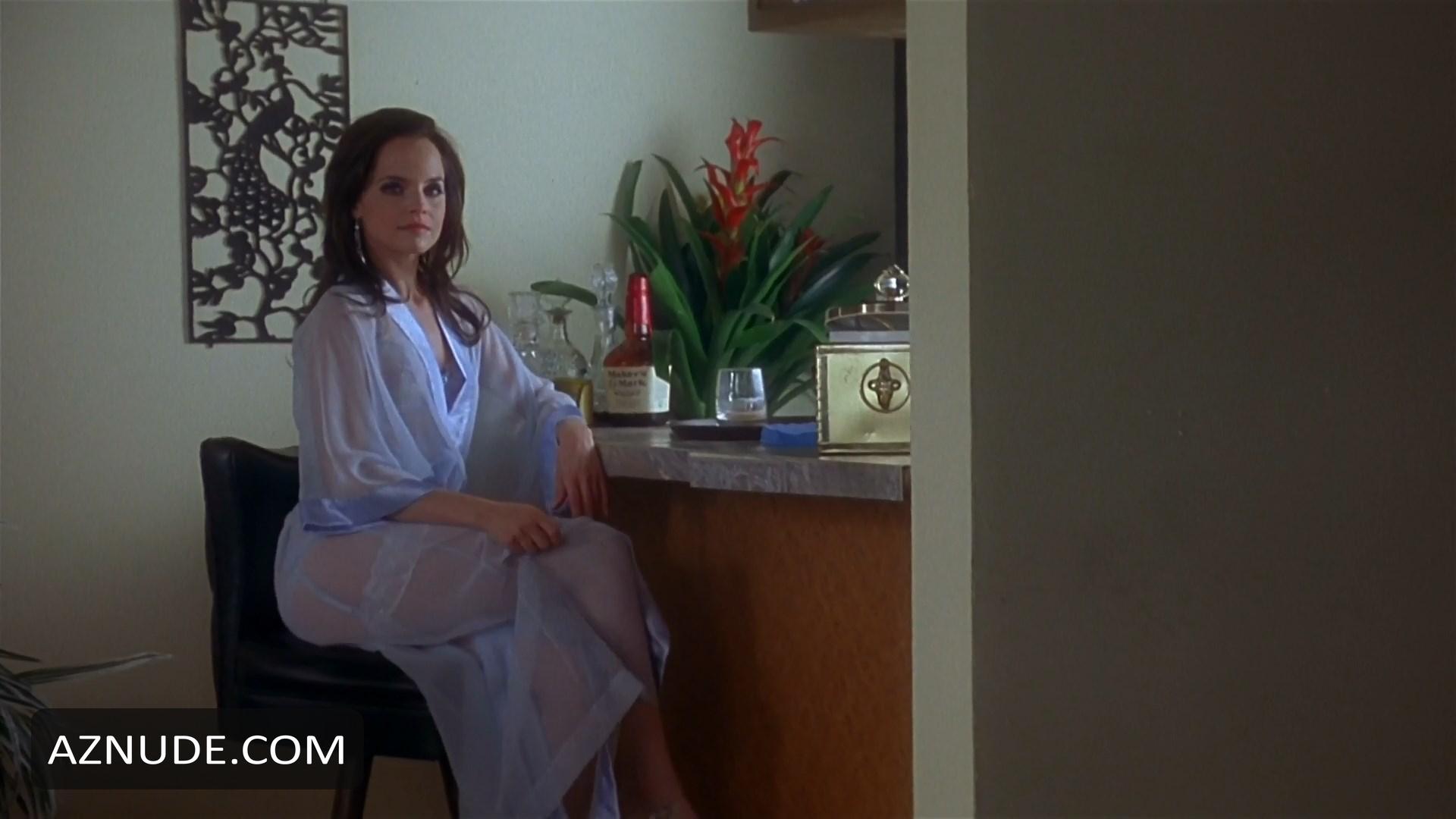 Mena Suvari in Edmond, photo 36