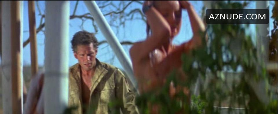 Arkie Whiteley in Razorback, photo 3