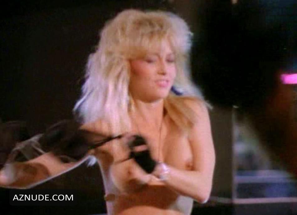 Linnea Quigley in Vice Academy 2, photo 1