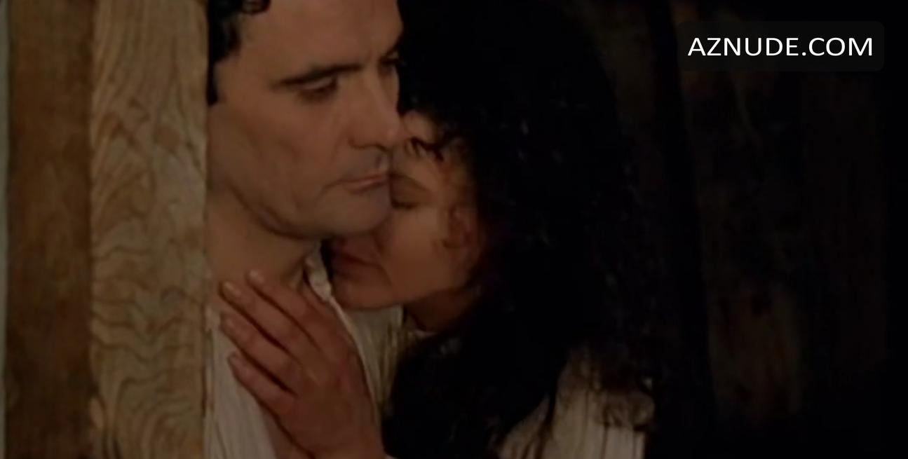 Tosca D'aquino in The Voyage of Captain Fracassa, photo 3