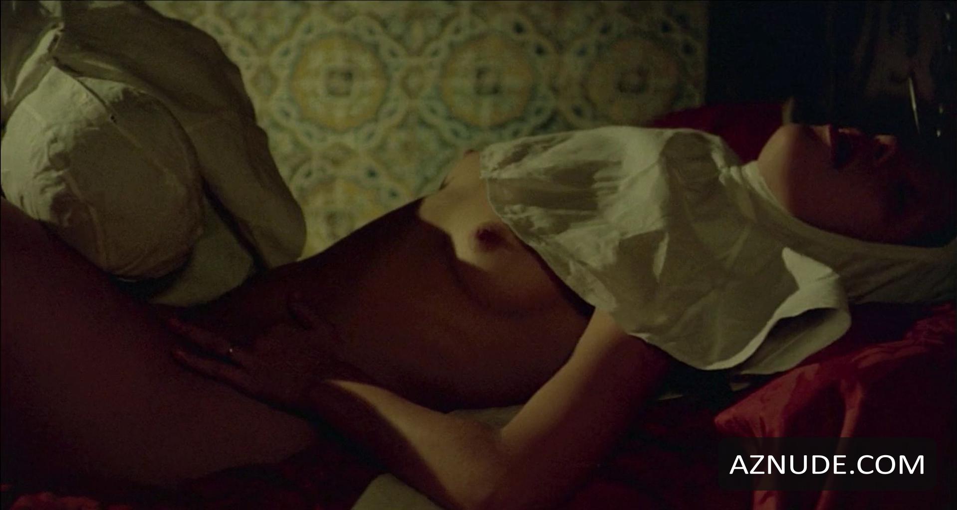 Ana Zanatti in Love Letters of a Portuguese Nun, photo 16