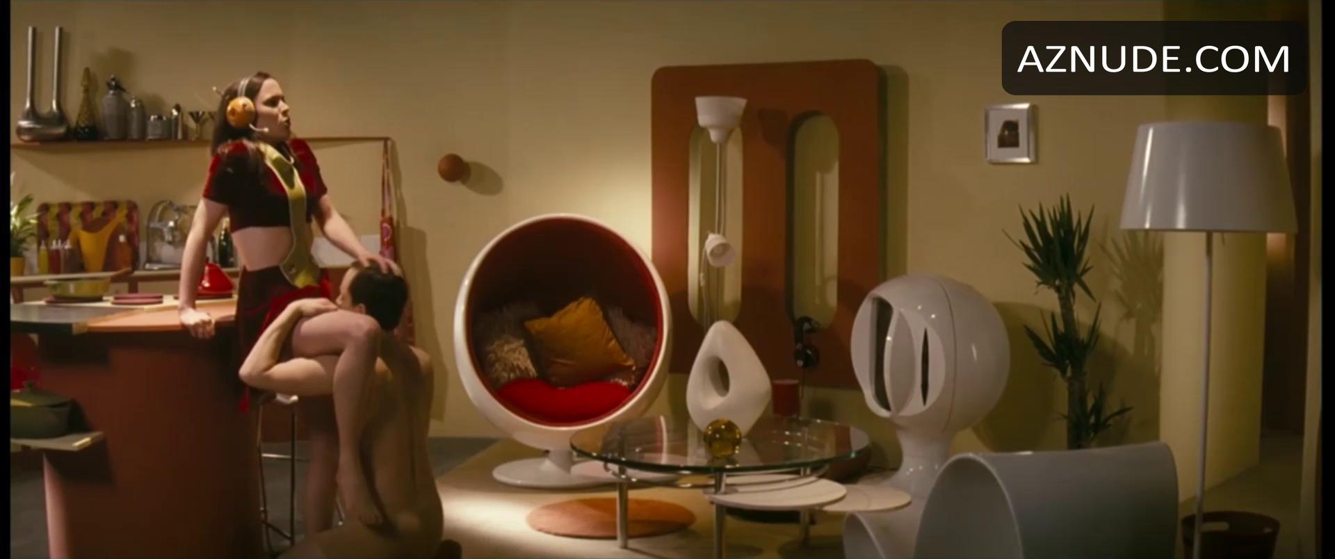 Lucy Egerton in Human Assembly, photo 8