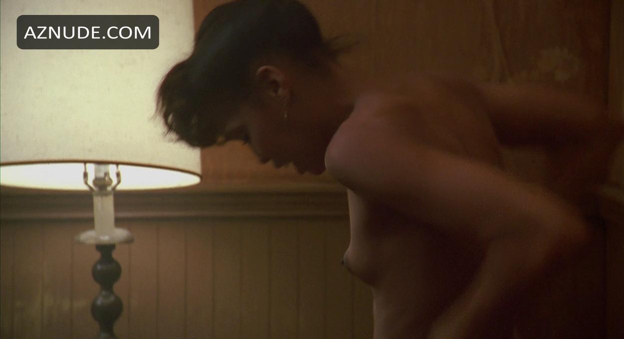 Gretchen Palmer in Red Heat, photo 5