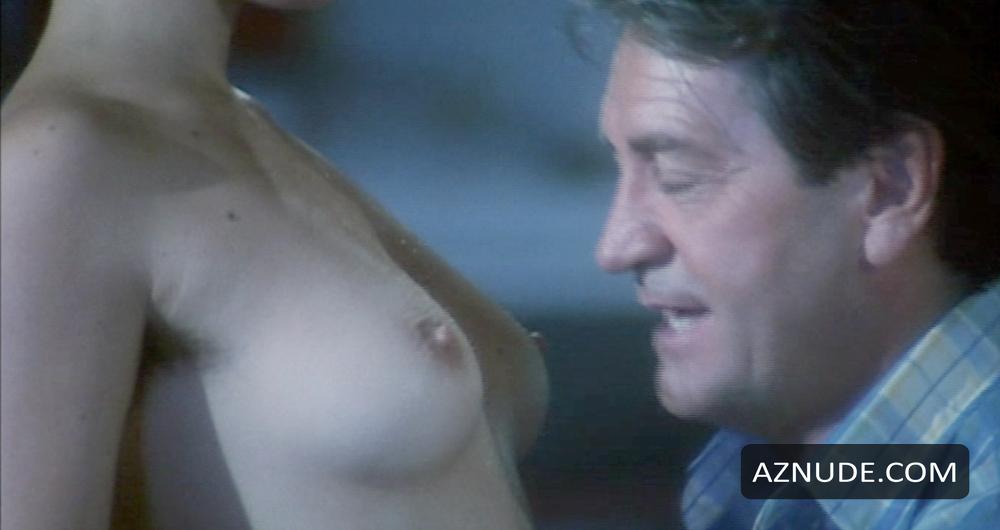 Anna Ammirati in Frivolous Lola, photo 8