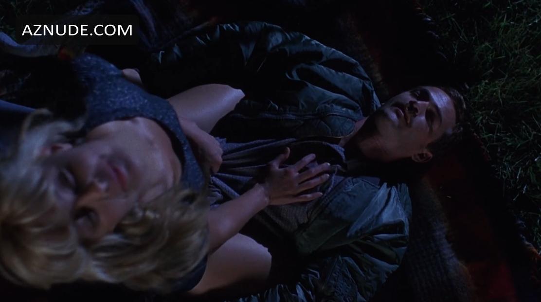 Ashley Judd in Normal Life, photo 17