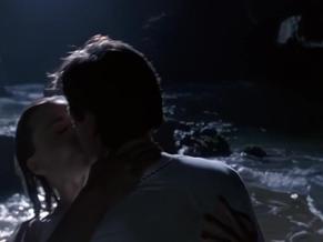 Brenda Strong in Undercurrent, photo 31