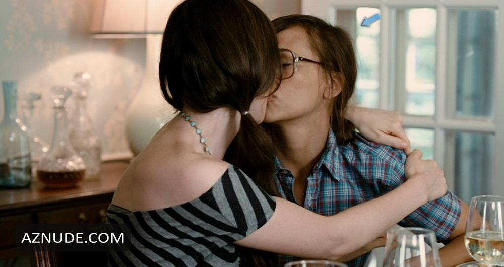 Rashida Jones in Our Idiot Brother, photo 1