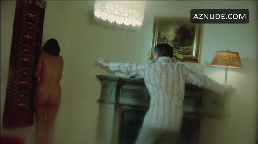 Lina Romay in Barbed Wire Dolls, photo 7