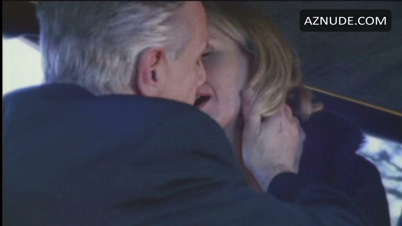 Barbara Alyn Woods in The Wild Card, photo 15