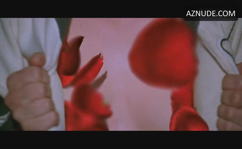 Mena Suvari in American Beauty, photo 3