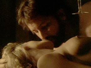 Brenda Strong in Skin Deep, photo 1