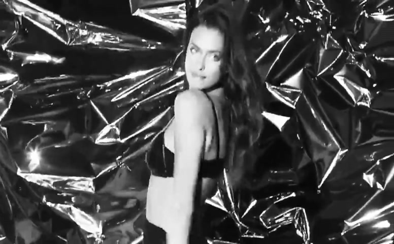 Irina Shayk in Love Advent Calendar Shoot, photo 16