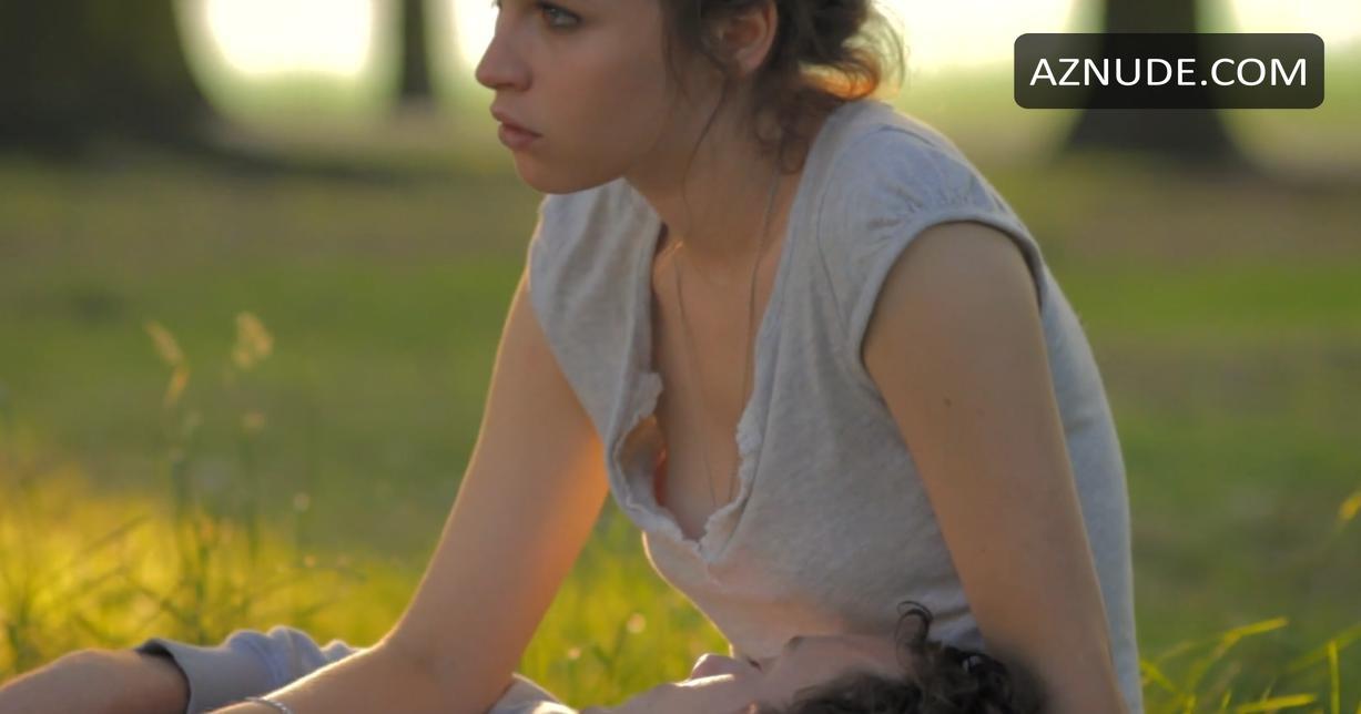 Felicity Jones in Like Crazy, photo 4