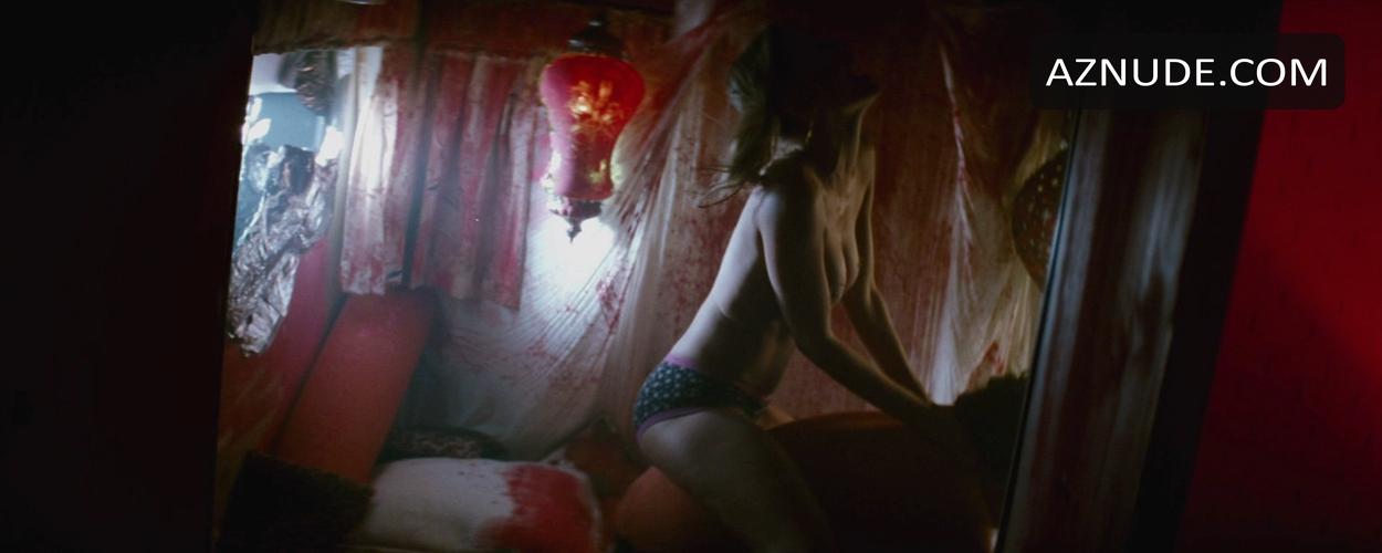 Ashley Scott in Strange Wilderness, photo 0