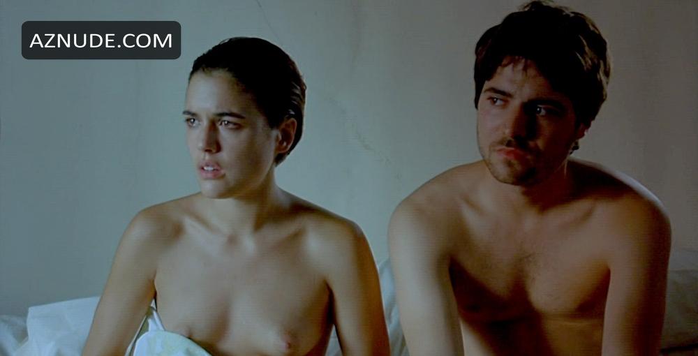 Adriana Ugarte in 3some, photo 15