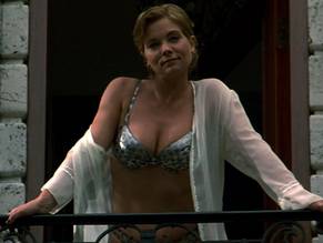 Theresa Russell in Wild Things, photo 9