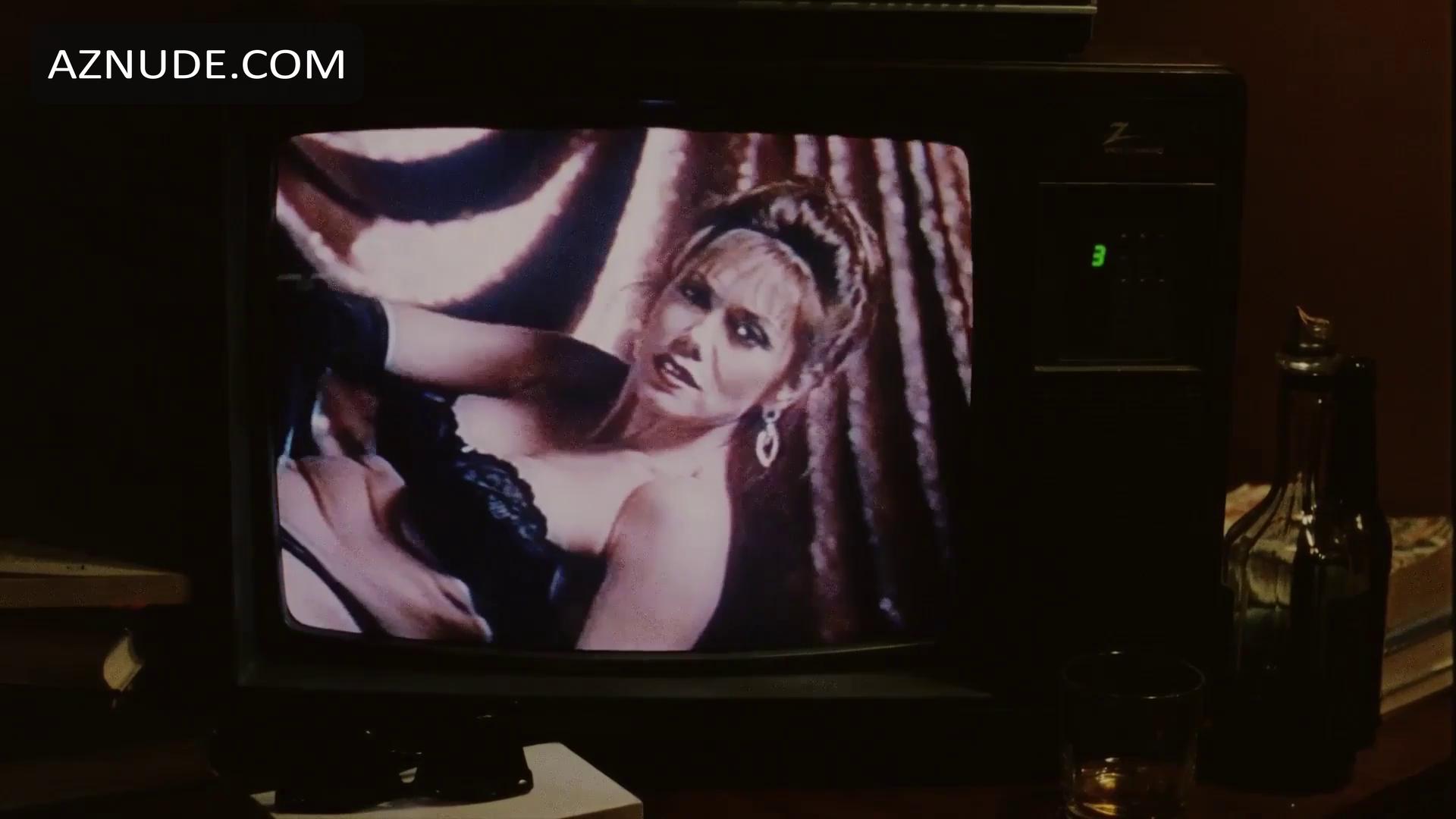 Deborah Shelton in Sins Of The Night, photo 28