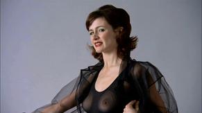 Emily Mortimer in Lovely & Amazing, photo 31