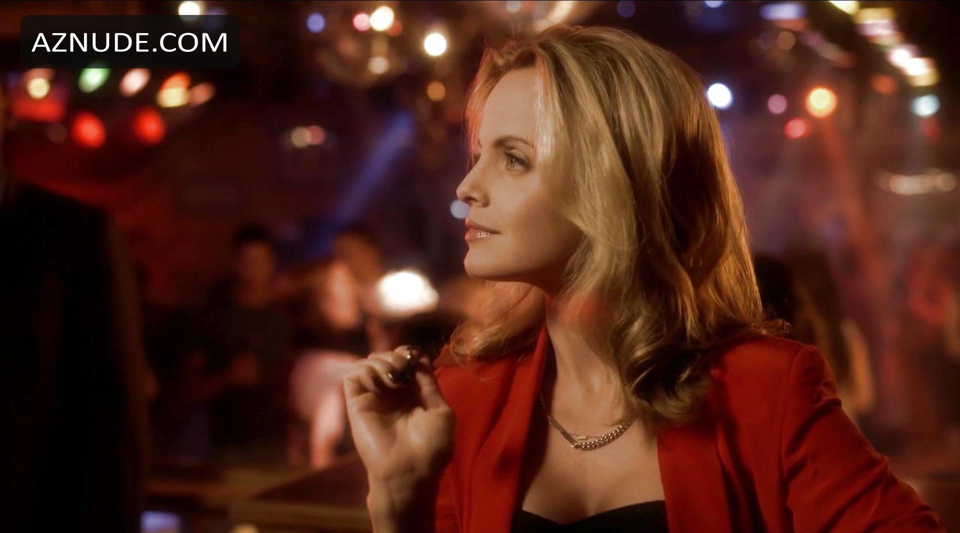 Mena Suvari in The Opposite Sex, photo 2
