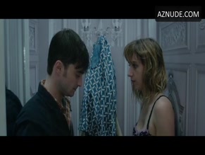 Zoe Kazan in WHAT / IF (2019-), photo 21