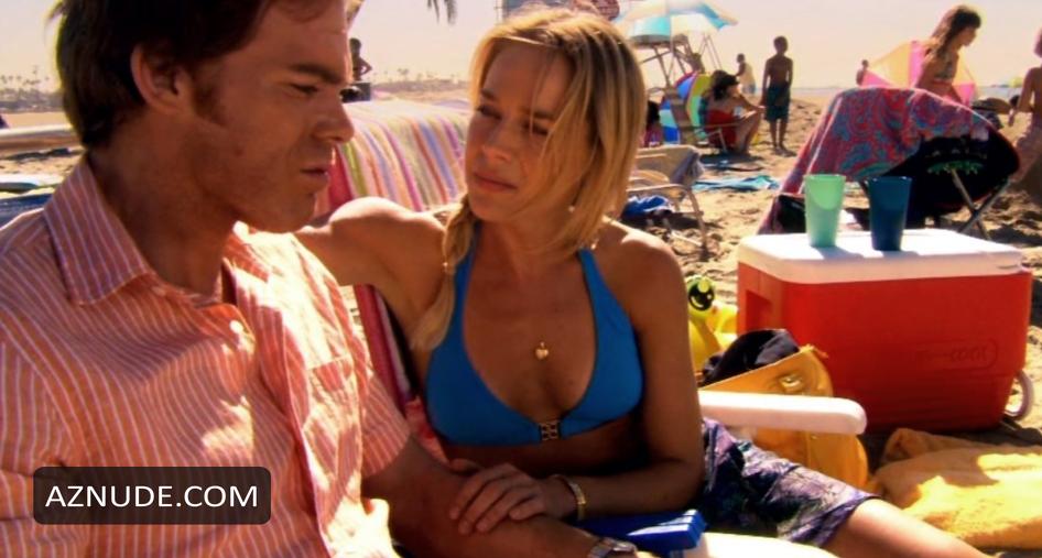 Julie Benz in Dexter, photo 13