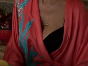 Ellen Barkin in Animal Kingdom (2016-), photo 19