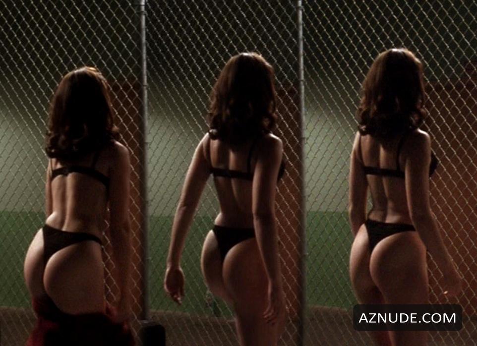 Yvonne Scio in Layover, photo 8