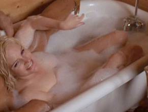 Jennifer Jason Leigh in Skipped Parts, photo 17