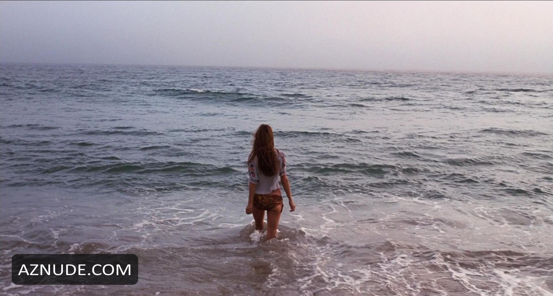 Katherine Waterston in Inherent Vice, photo 3