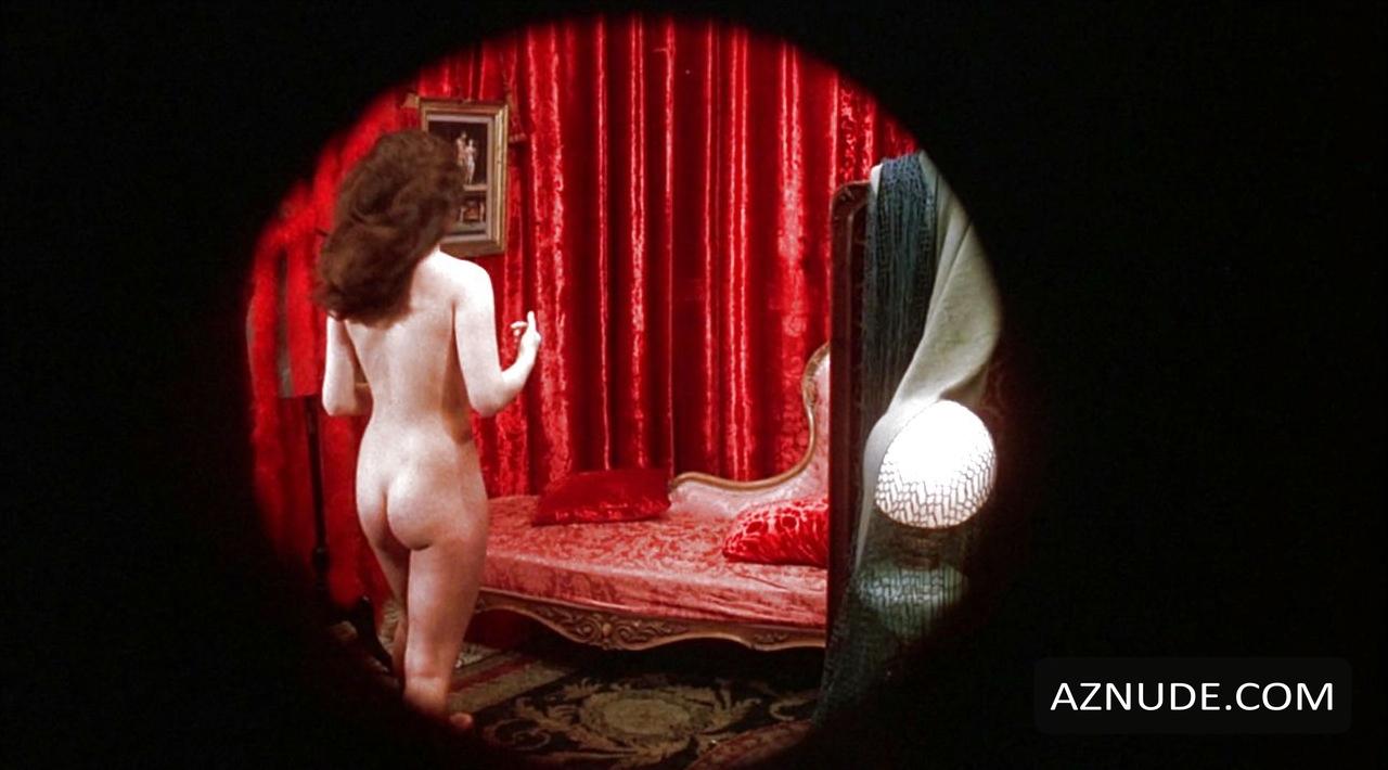 Katya Berger in Nana, photo 7
