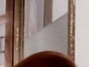 Alex Meneses in Amanda and the Alien, photo 21