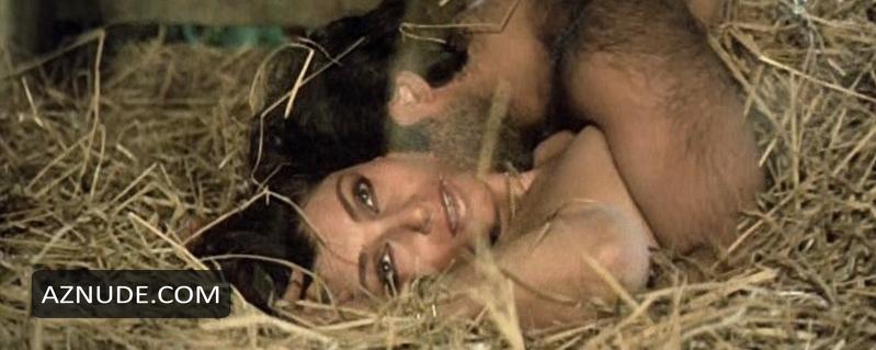 Dimple Kapadia in Janbaaz, photo 3